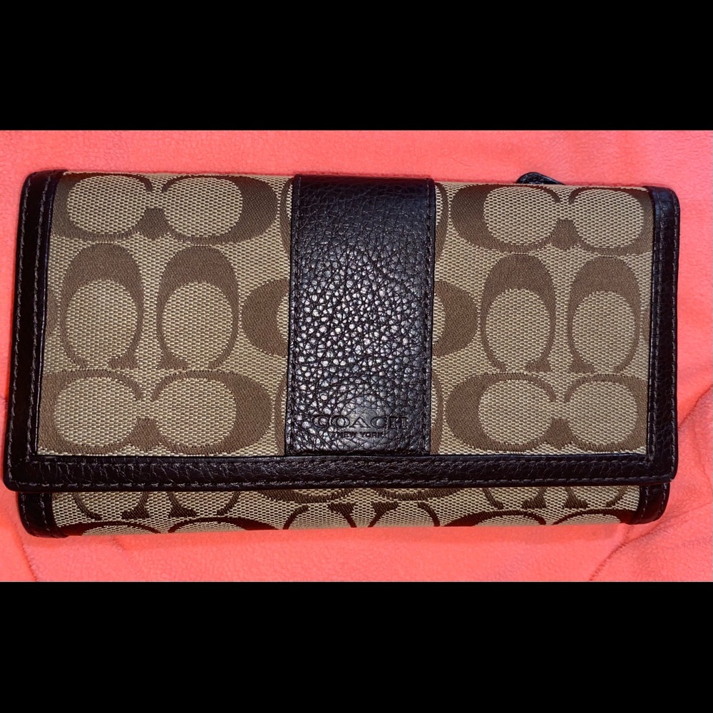 COACH checkbook/wallet